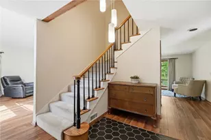 2798 Parakeet Ln, Beavercreek, OH 45434 - Photo 7