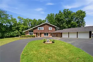 2798 Parakeet Ln, Beavercreek, OH 45434 - Photo 1