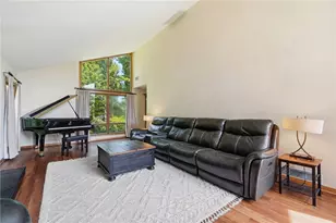2798 Parakeet Ln, Beavercreek, OH 45434 - Photo 9