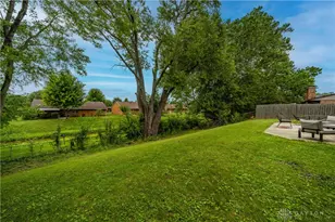 7519 Rustic Woods Dr, Huber Heights, OH 45424 - Photo 35