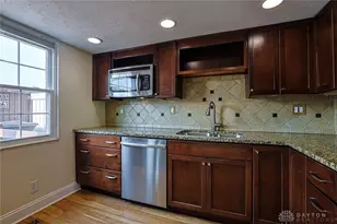 1438 Crown Point Ct, Beavercreek, OH 45434 - Photo 9