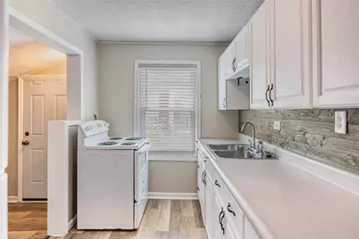 2832 Ferncliff Avenue, Dayton, OH 45420 - Photo 9