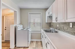 2832 Ferncliff Ave, Dayton, OH 45420 - Photo 9