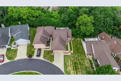 1599 Long Bow Lane, West Carrollton, OH 45449 - Photo 7