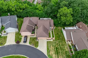 1599 Longbow Ln, West Carrollton, OH 45449 - Photo 7