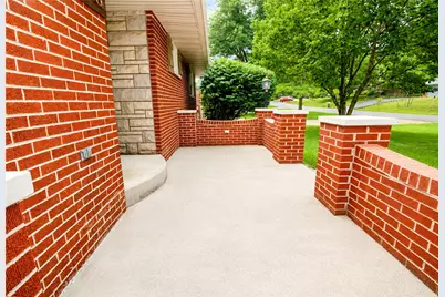 1638 Greene Valley Drive, Beavercreek, OH 45432 - Photo 5