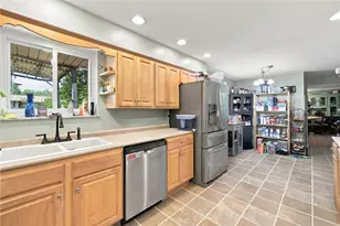 4210 White Oak Dr, Beavercreek, OH 45432 - Photo 13
