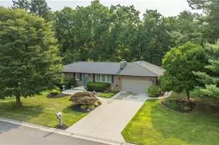950 Suncrest Dr, Springfield, OH 45503 - Photo 1