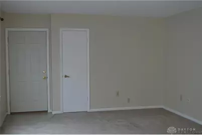 1217 Robbins Run Court, Washington Twp, OH 45459 - Photo 3