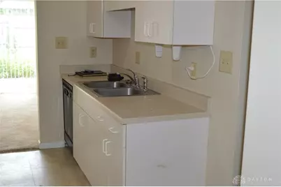 1217 Robbins Run Court, Washington Twp, OH 45459 - Photo 5