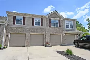 1064 Heritage Green Dr, Monroe, OH 45050 - Photo 1