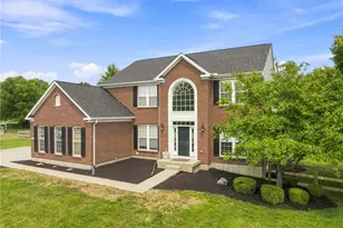 1707 Rock Rose Ct, Turtlecreek Twp, OH 45036 - Photo 5