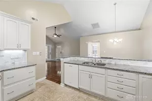 1596 Turnberry Village Dr, Washington Twp, OH 45458 - Photo 19