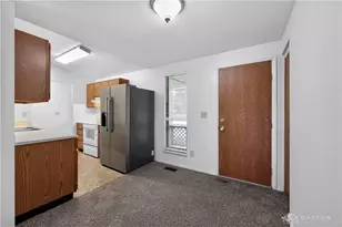 8377 Schoolgate Dr, Huber Heights, OH 45424 - Photo 19