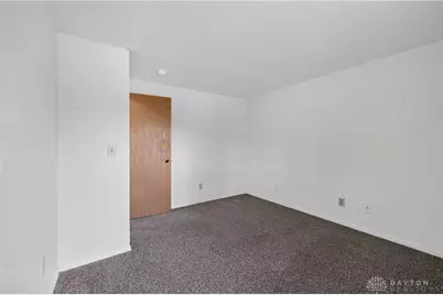8377 Schoolgate Drive, Huber Heights, OH 45424 - Photo 25