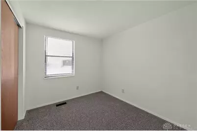 8377 Schoolgate Drive, Huber Heights, OH 45424 - Photo 23