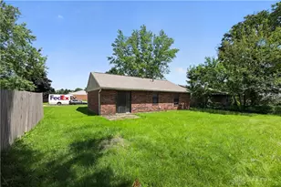 8377 Schoolgate Dr, Huber Heights, OH 45424 - Photo 7