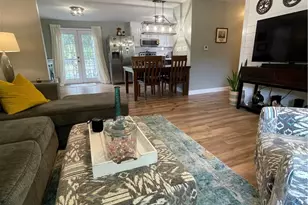 902 W Martindale Rd, Englewood, OH 45322 - Photo 9