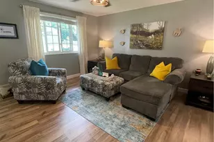 902 W Martindale Rd, Englewood, OH 45322 - Photo 7