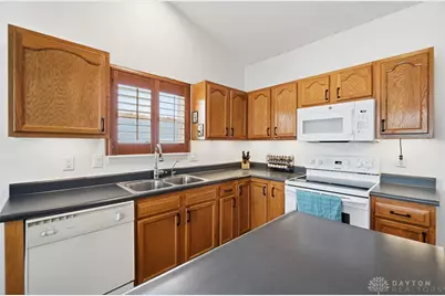 4651 Hialeah Park, Dayton, OH 45424 - Photo 21