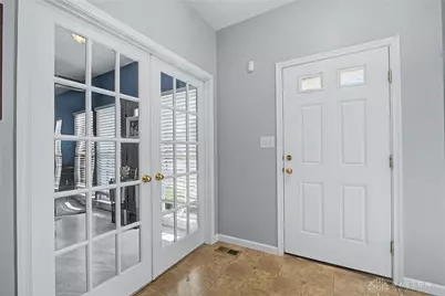 2651 Royal Gateway, Beavercreek, OH 45431 - Photo 3