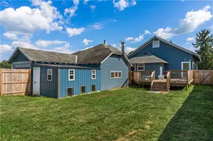 215 E Main St, New Lebanon, OH 45345 - Photo 7