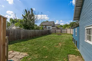 215 E Main St, New Lebanon, OH 45345 - Photo 5
