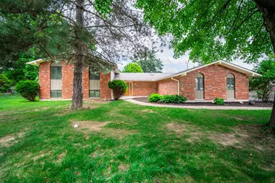 811 Lyncreek Drive, Centerville, OH 45458 - Photo 1