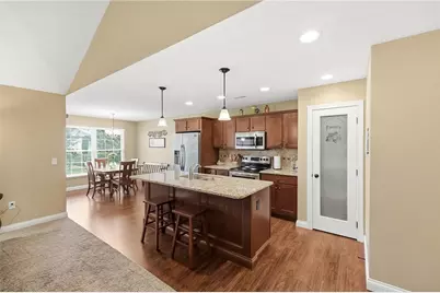 2655 Shady Tree Drive, Troy, OH 45373 - Photo 9