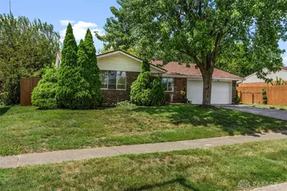 5219 Pollard Way, Huber Heights, OH 45424 - Photo 3