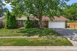 5219 Pollard Way, Huber Heights, OH 45424 - Photo 1