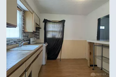 2194 W Blee Road, Green Twp, OH 45502 - Photo 5
