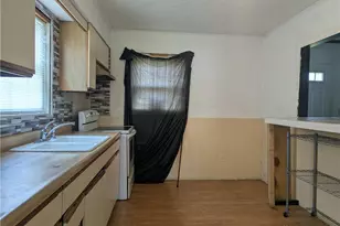 2194 W Blee Rd, Green Twp, OH 45502 - Photo 5