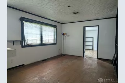 2194 W Blee Road, Green Twp, OH 45502 - Photo 11