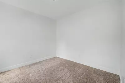 104 N Harbine Avenue, Dayton, OH 45403 - Photo 13