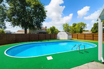 7028 Safari Drive, Huber Heights, OH 45424 - Photo 3