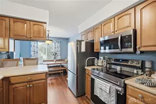 7704 John Hancock Ln, Washington Twp, OH 45459 - Photo 13