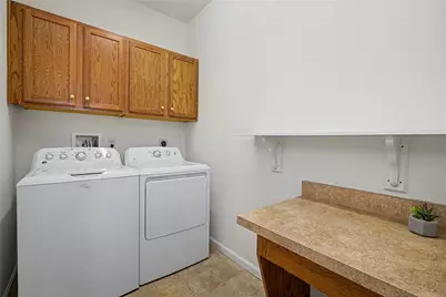 4694 Cobblestone Drive, Tipp City, OH 45371 - Photo 19