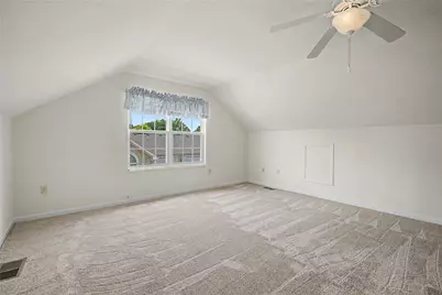 4694 Cobblestone Drive, Huber Heights, OH 45371 - Photo 33