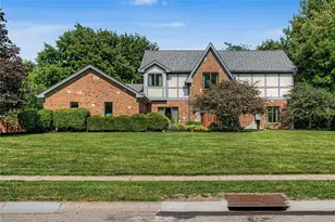 9570 Meadow Woods Ln, Washington Twp, OH 45458 - Photo 3