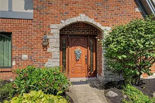 9570 Meadow Woods Ln, Washington Twp, OH 45458 - Photo 13