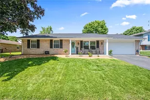 261 Trumpet Dr, West Carrollton, OH 45449 - Photo 1