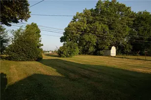 1991 Drake Dr, Xenia, OH 45385 - Photo 9