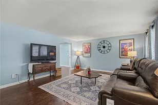 5939 Hartwick Ln, Huber Heights, OH 45424 - Photo 9