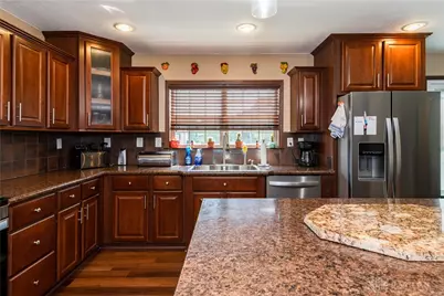 945 Ormsby Drive, Xenia, OH 45385 - Photo 9