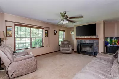 945 Ormsby Drive, Xenia, OH 45385 - Photo 3