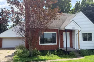 1812 E Dorothy Ln, Kettering, OH 45429 - Photo 1
