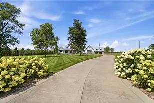 3556 E Centerville Rd, Sugarcreek Twp, OH 45370 - Photo 9