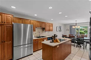7015 Rosecliff Pl, Miami Township, OH 45459 - Photo 9
