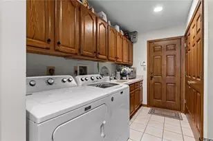 7015 Rosecliff Pl, Miami Township, OH 45459 - Photo 11
